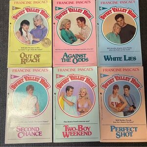 Francine Pascal's Sweet Valley High Paperback Book Set - Pastel Multi